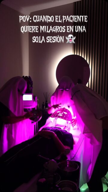 Ojalá fuera tan fácil, pero hasta las brujas sabemos que los mejores resultados necesitan tiempo, constancia y buenos tratamientos. 🧙‍♀️🔮

#clinicaroma #málaga #halloween #brujas #humor